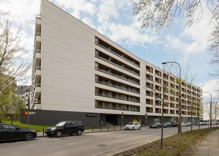 Apartment With Balcony & Parking In Warsaw By Noclegi Renters