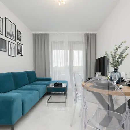 Apartment With Balcony & Parking In Warsaw By Noclegi Renters Exterior foto
